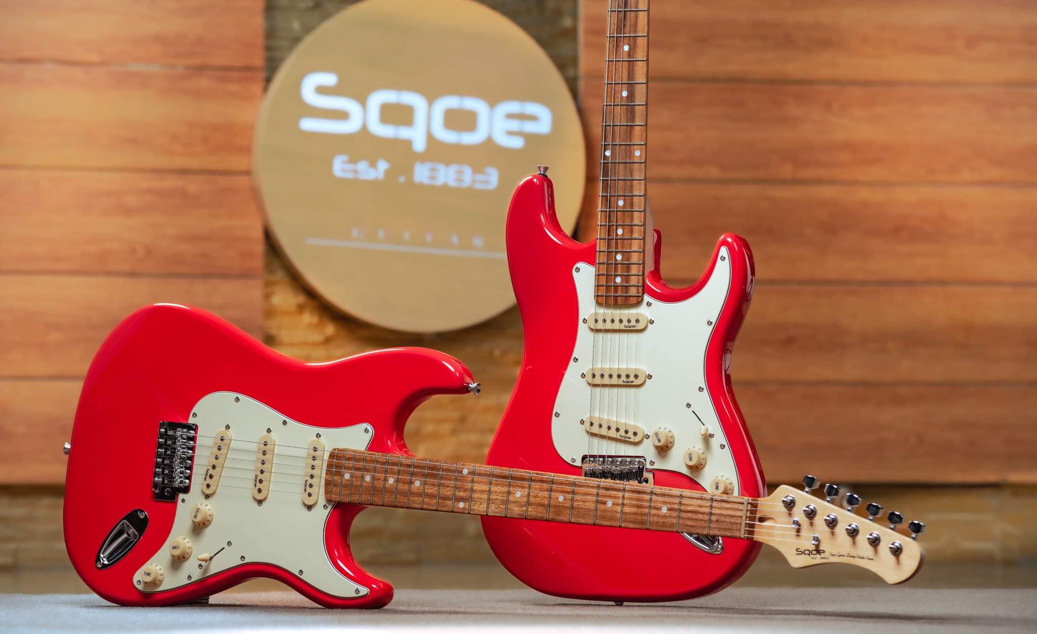 Đàn Guitar Điện Sqoe SEST200 SSS Electric Guitar,  Rosewood Fingerboard, Red