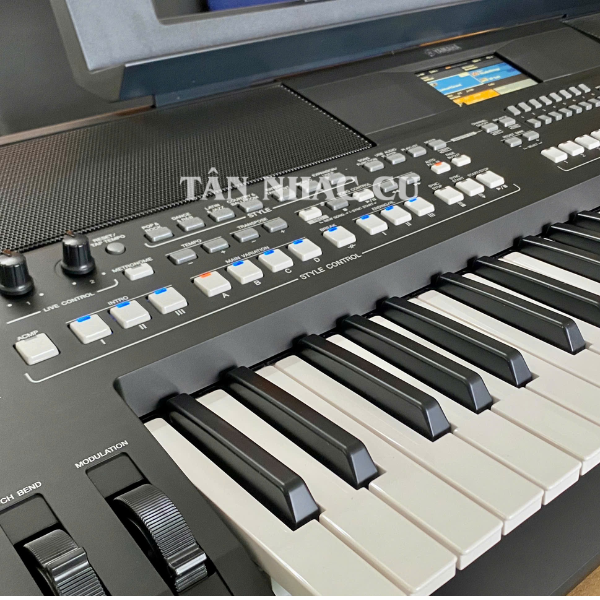 Đàn Organ Yamaha PSR SX600