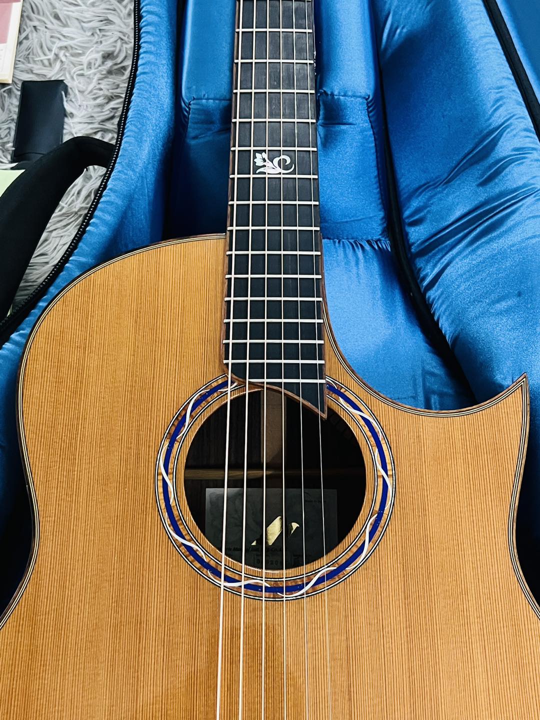 Đàn Guitar Acoustic Morris S107 Cao Cấp All Solid