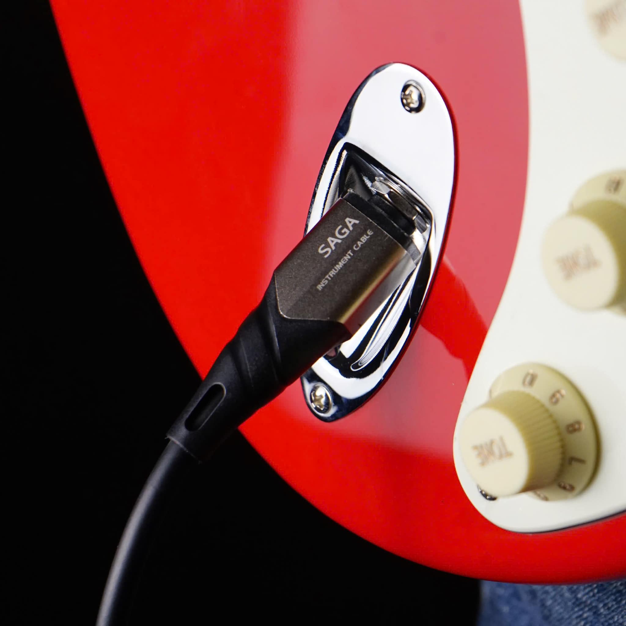 Đàn Guitar Điện Saga Dazzle SMF1314 Red