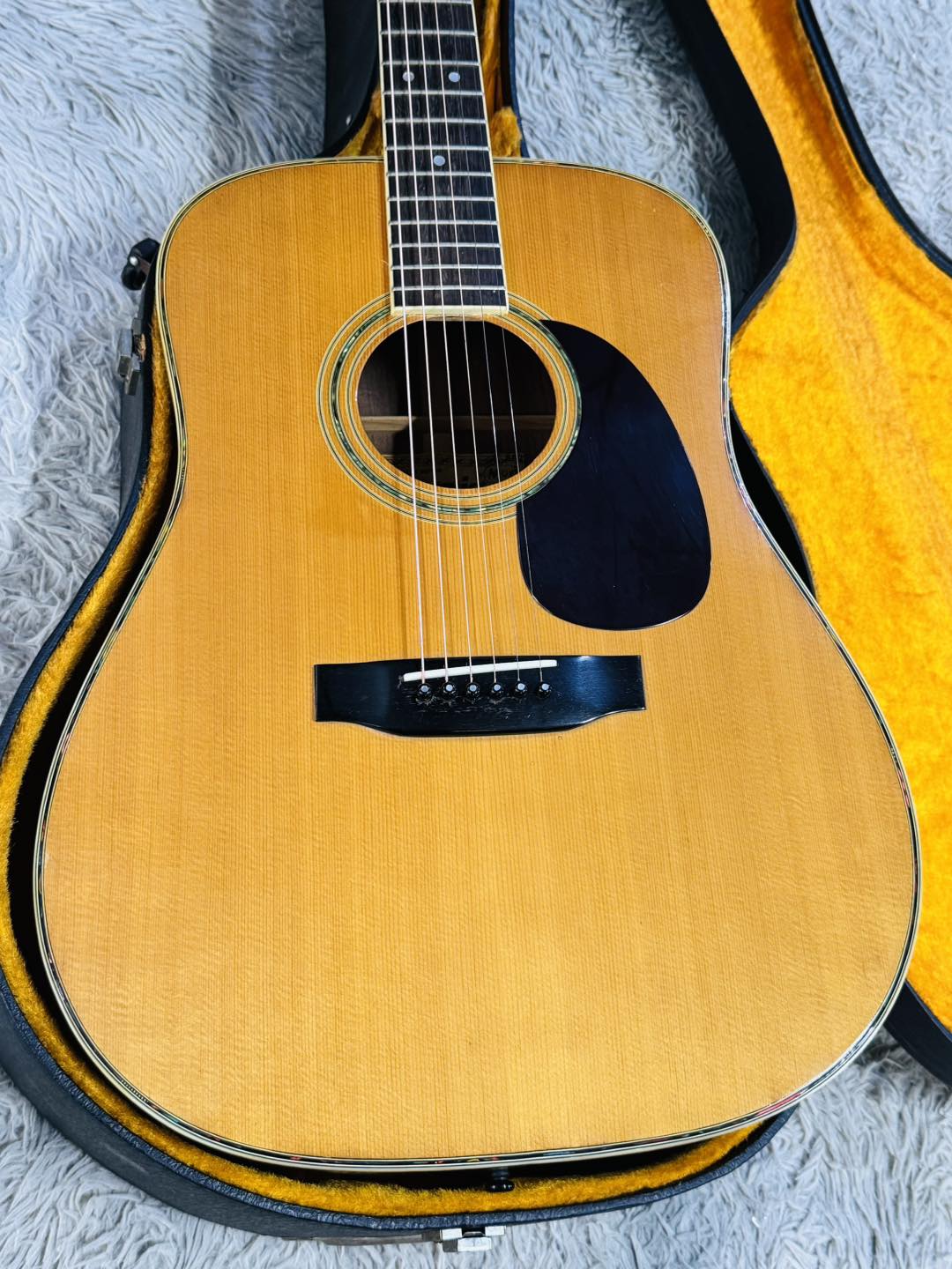Đàn Guitar Acoustic Morris W30 1975