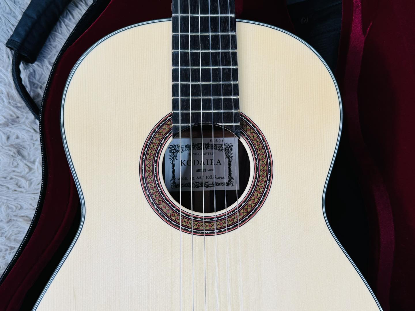 Đàn Guitar Classic Kodaira AST100L S