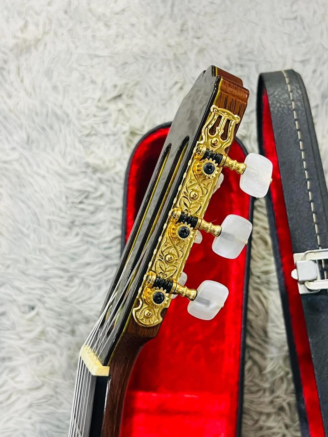 Đàn Guitar Classic Takamine No10