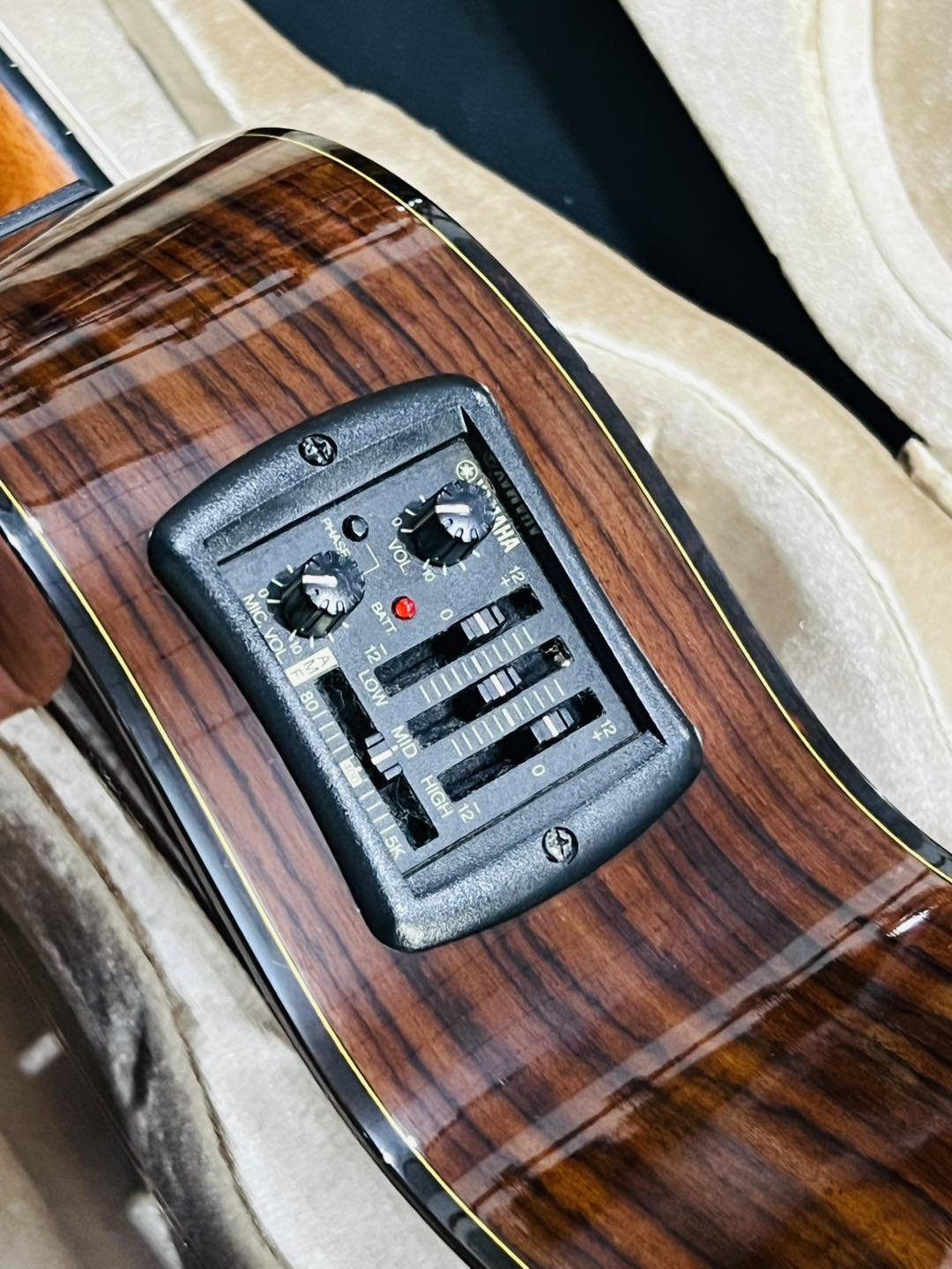 Đàn Guitar Classic Yamaha GCX31C