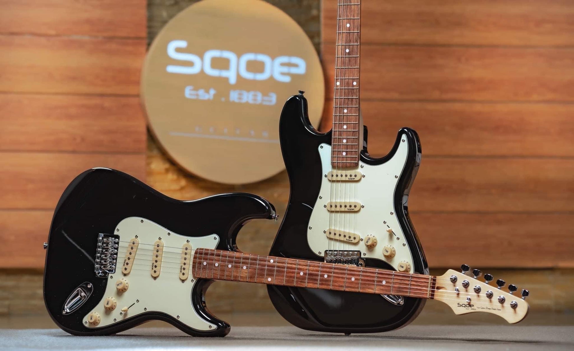 Đàn Guitar Điện Sqoe SEST200 SSS Electric Guitar,  Rosewood Fingerboard, Black