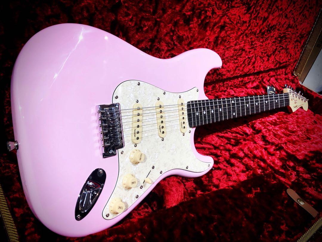 Đàn Guitar Điện Sqoe SEST200 SSS Electric Guitar,  Rosewood Fingerboard, Pink
