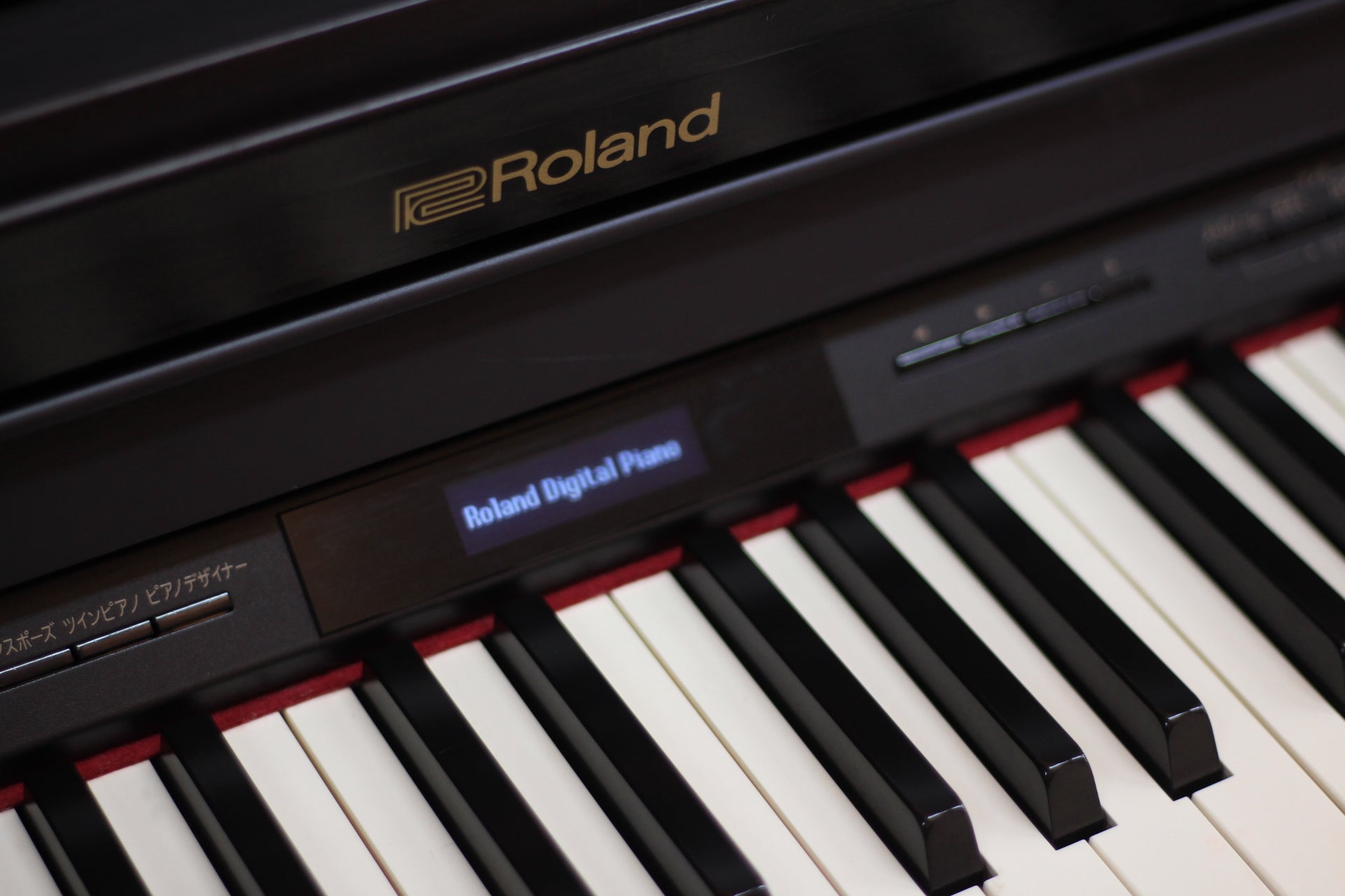 Đàn Piano Điện Roland HP601