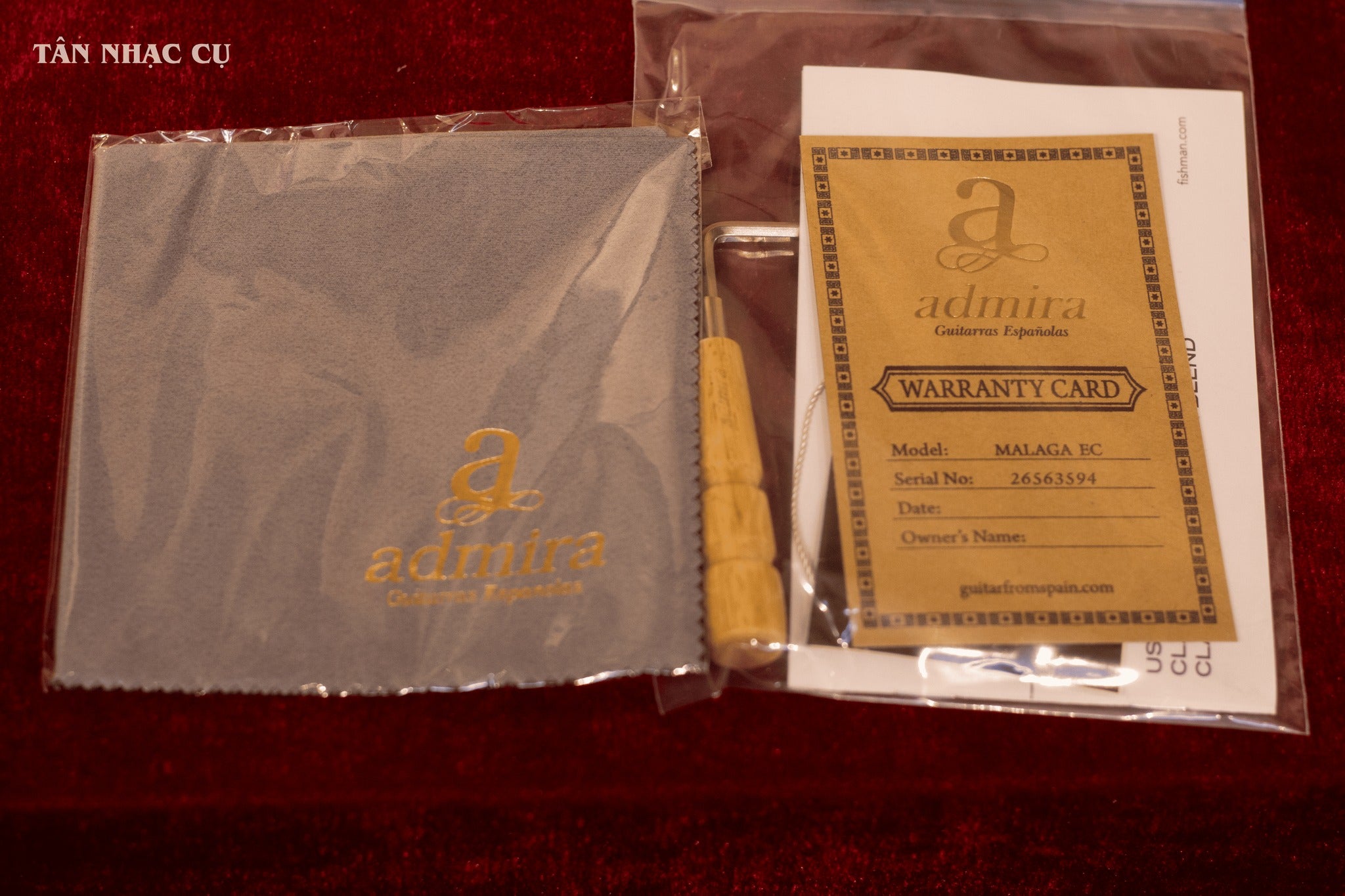 Đàn Guitar Classic Admira Malaga  EC