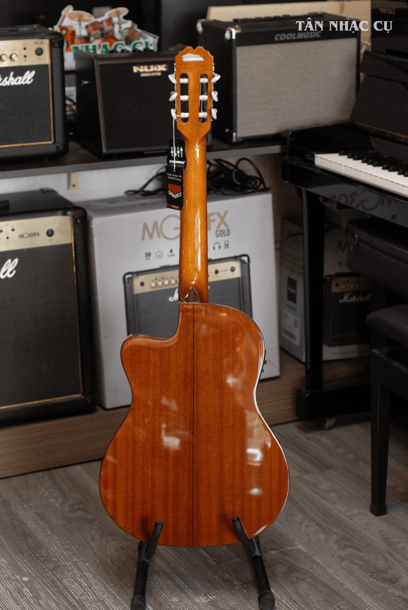 Đàn Guitar Classic Admira Malaga  EC