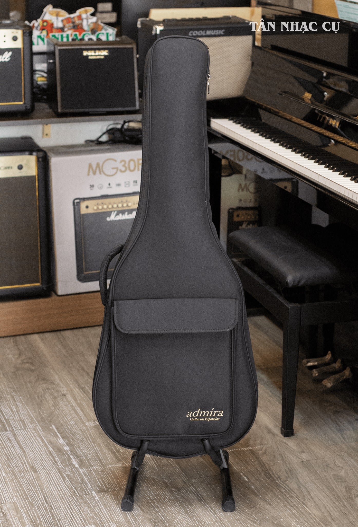 Đàn Guitar Classic Admira Malaga  EC