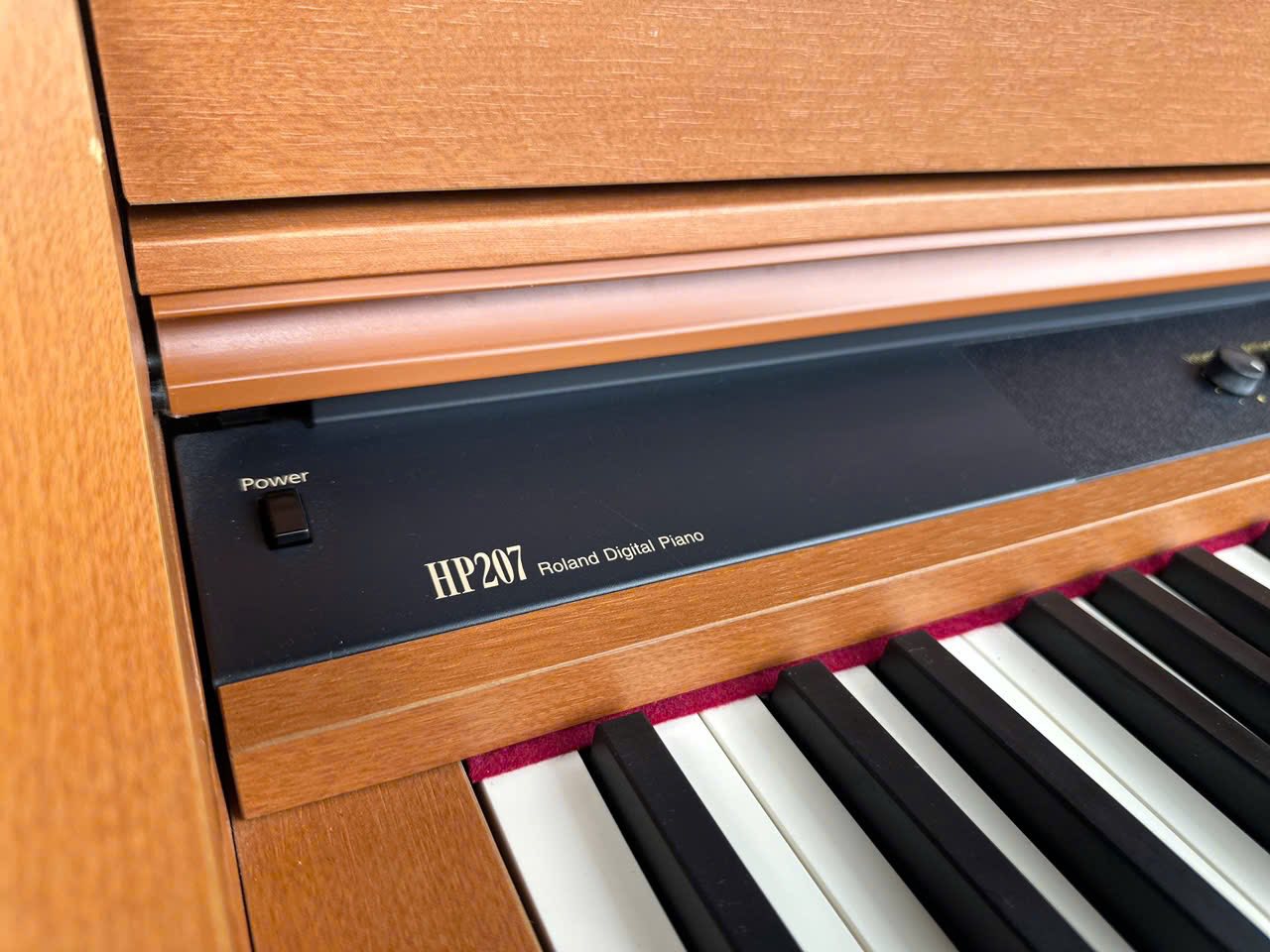 Đàn Piano Điện Roland HP207