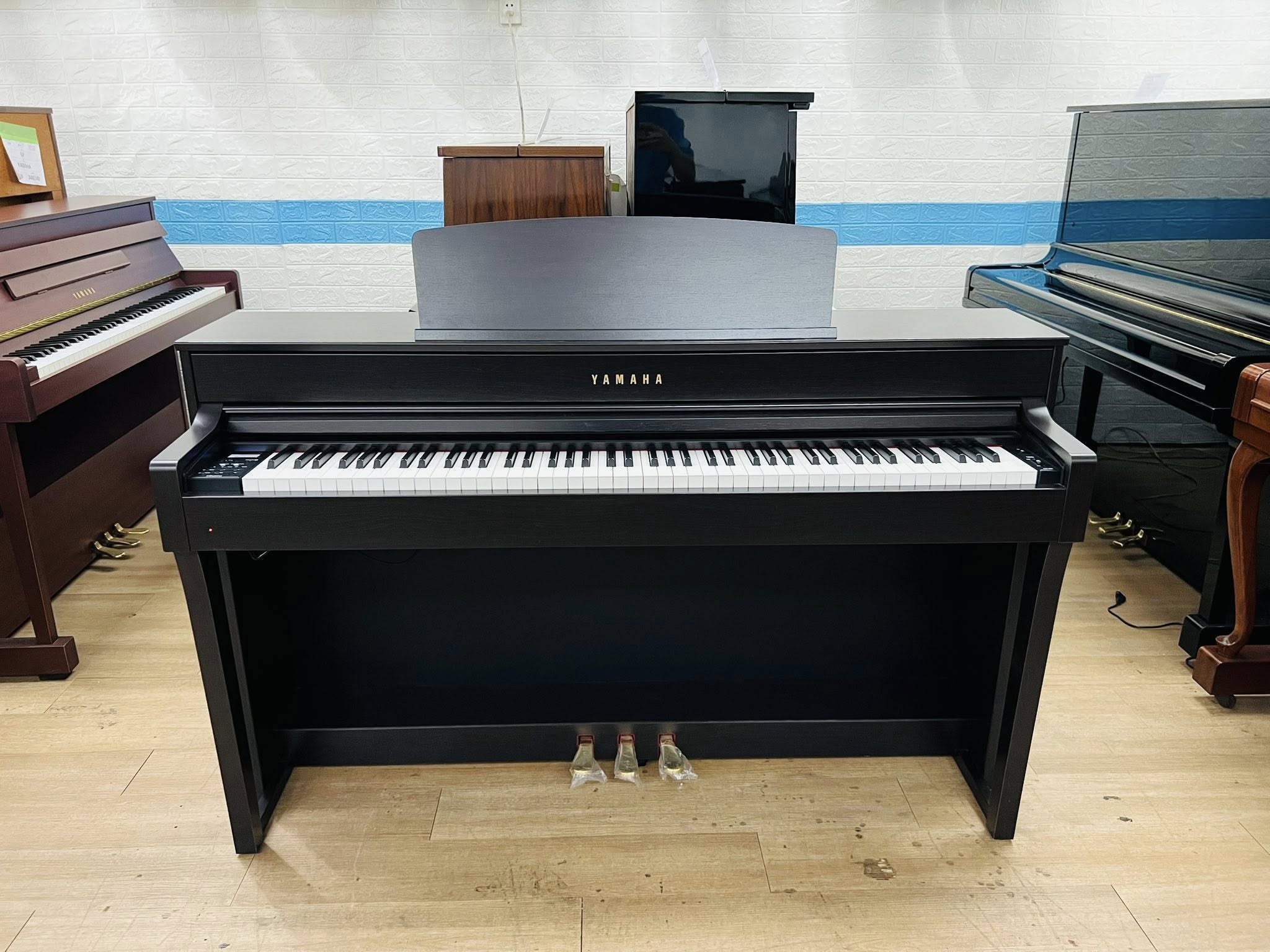 Đàn Piano Điện Yamaha CLP645
