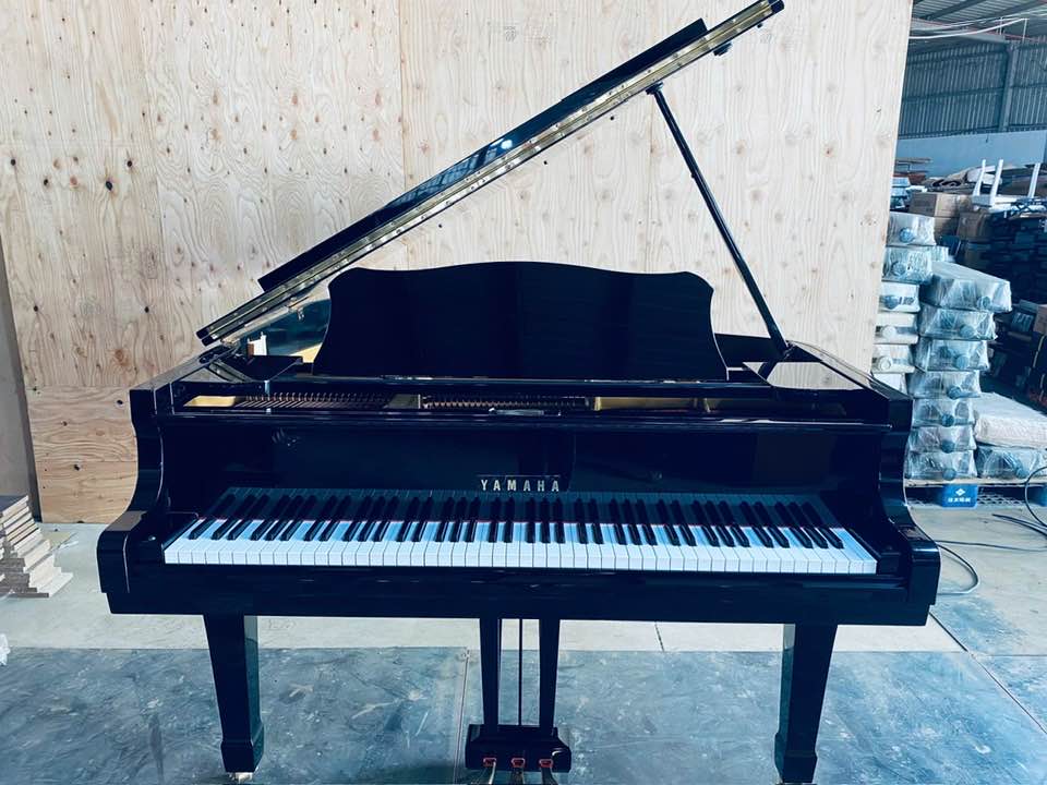 Đàn Grand Piano Yamaha G2E