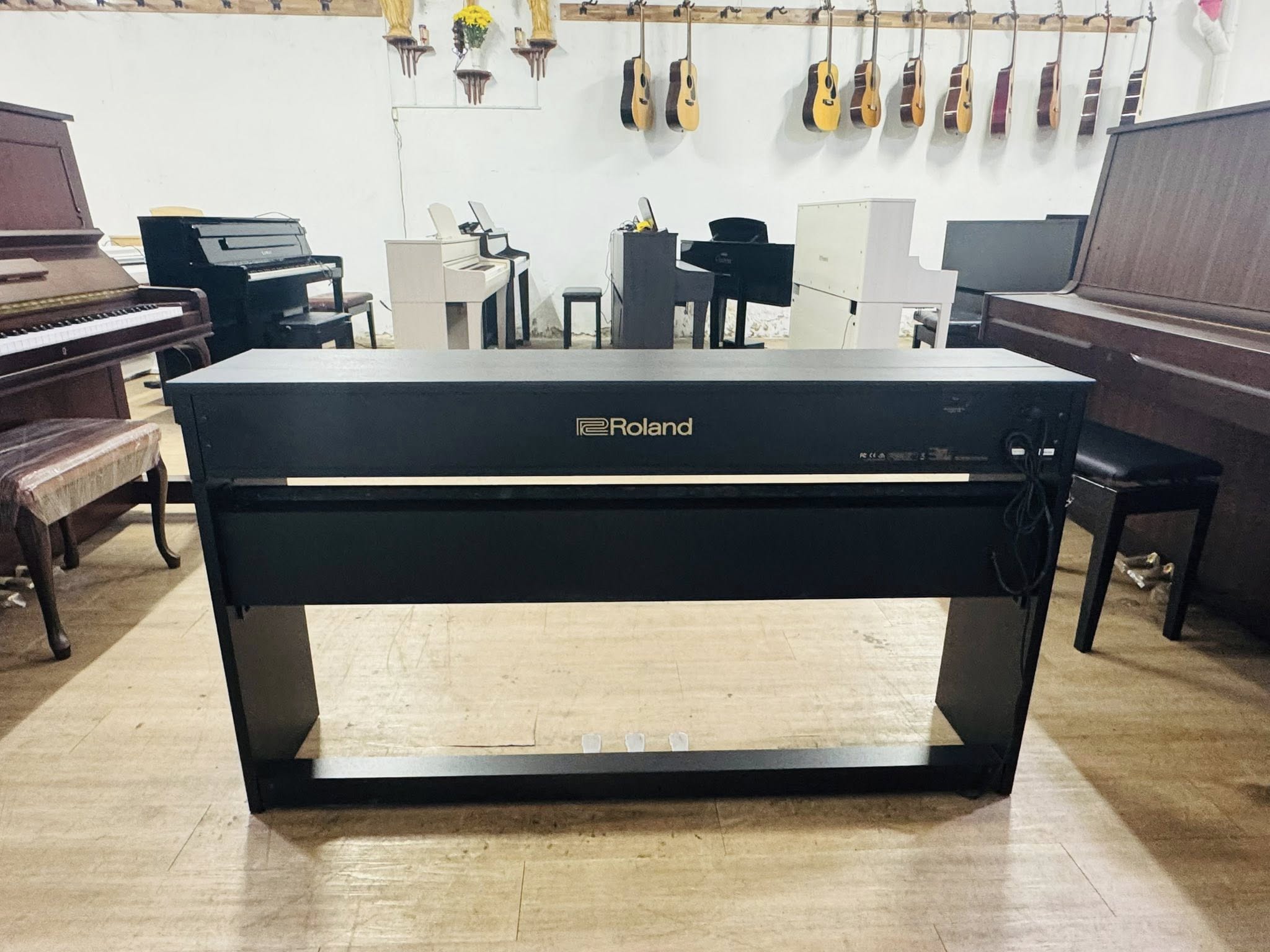 Đàn Piano Điện Roland DP603