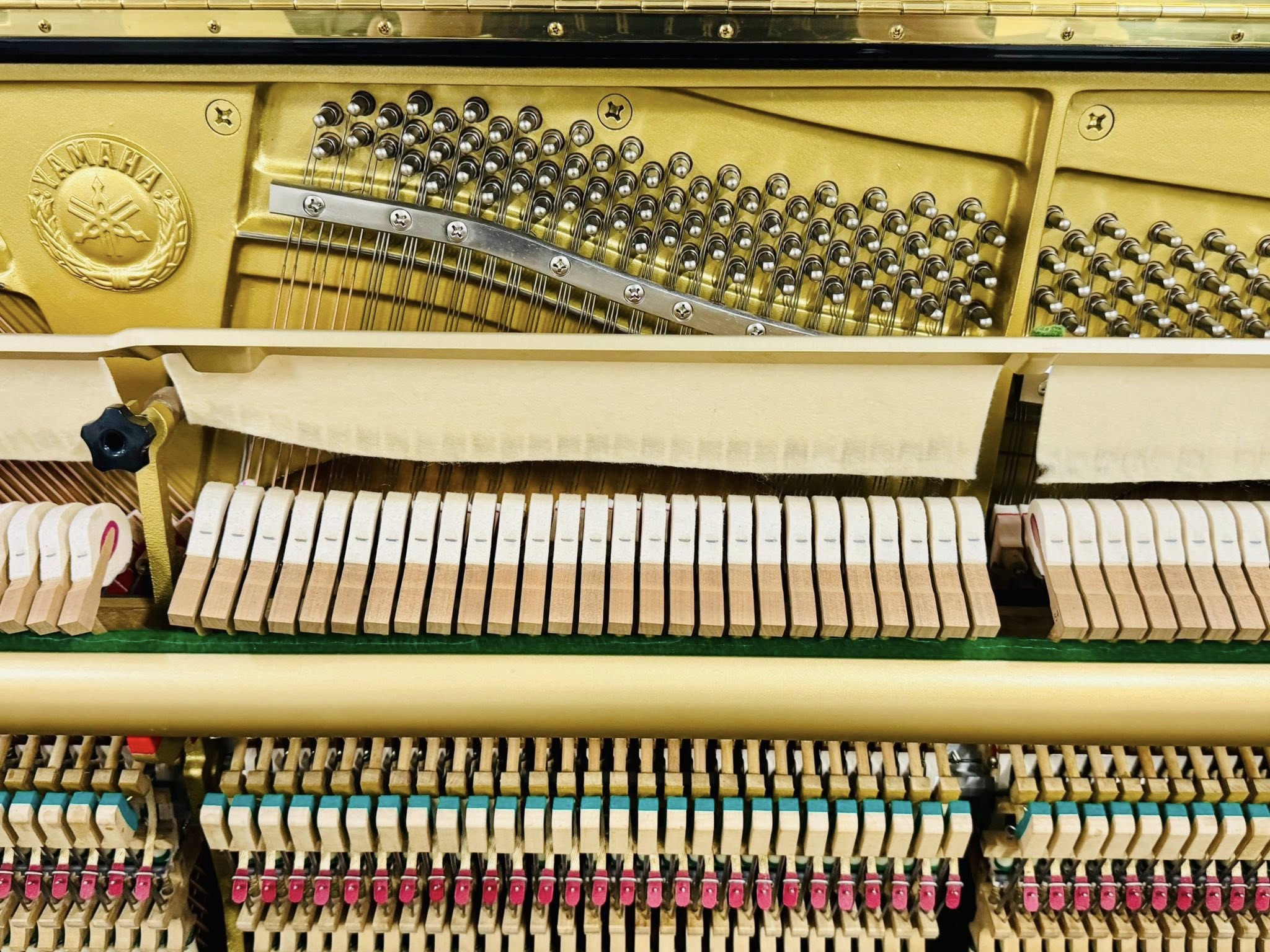 Đàn Piano Cơ Yamaha UX30BL