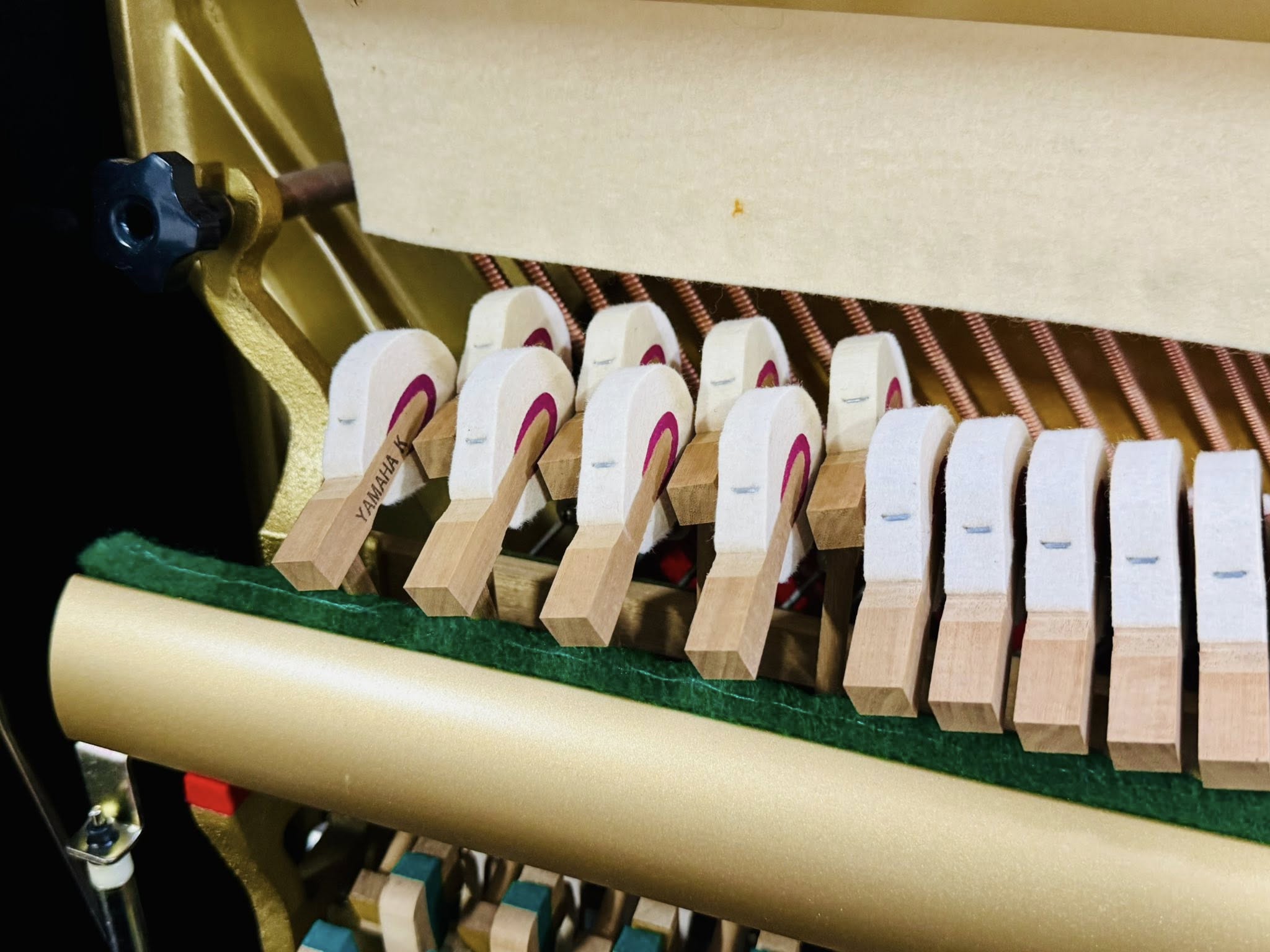 Đàn Piano Cơ Yamaha UX30BL