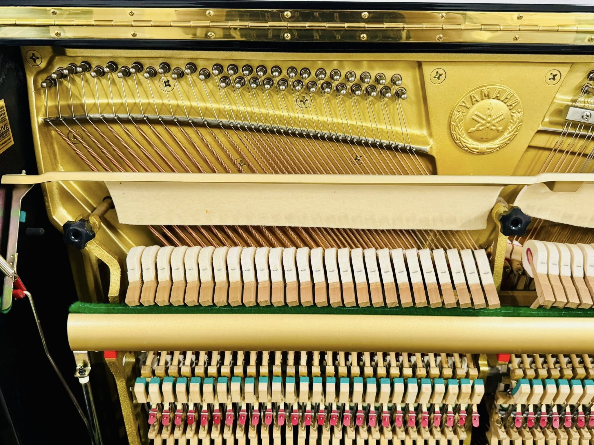 Đàn Piano Cơ Yamaha UX30BL
