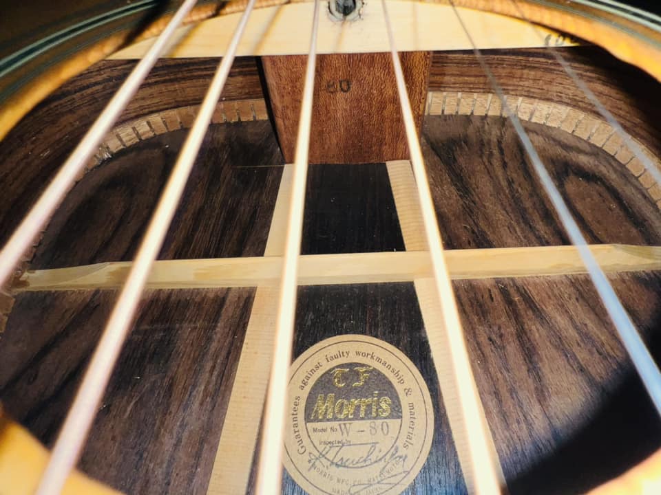 Đàn Guitar Acoustic Morris W80