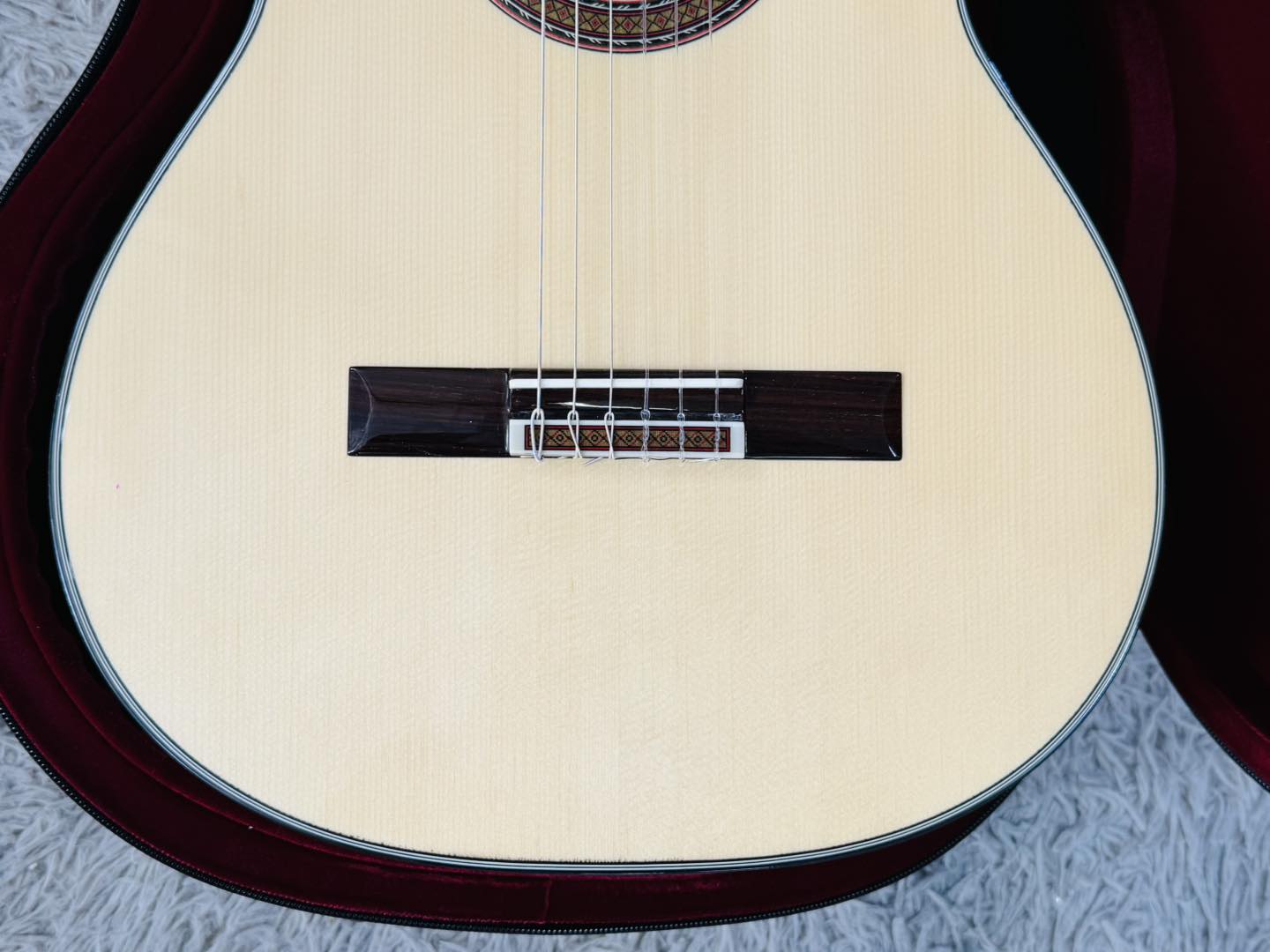 Đàn Guitar Classic Kodaira AST100L S
