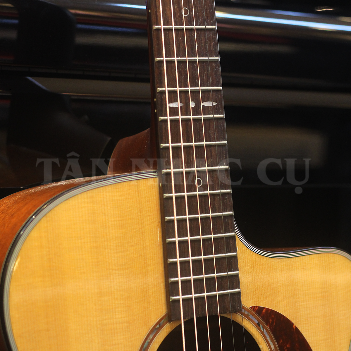 Đàn Guitar Saga SF830GCE Acoustic