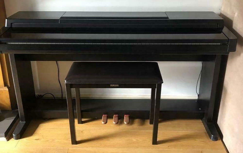 Đàn Piano Điện Yamaha CLP560 - Qua Sử Dụng