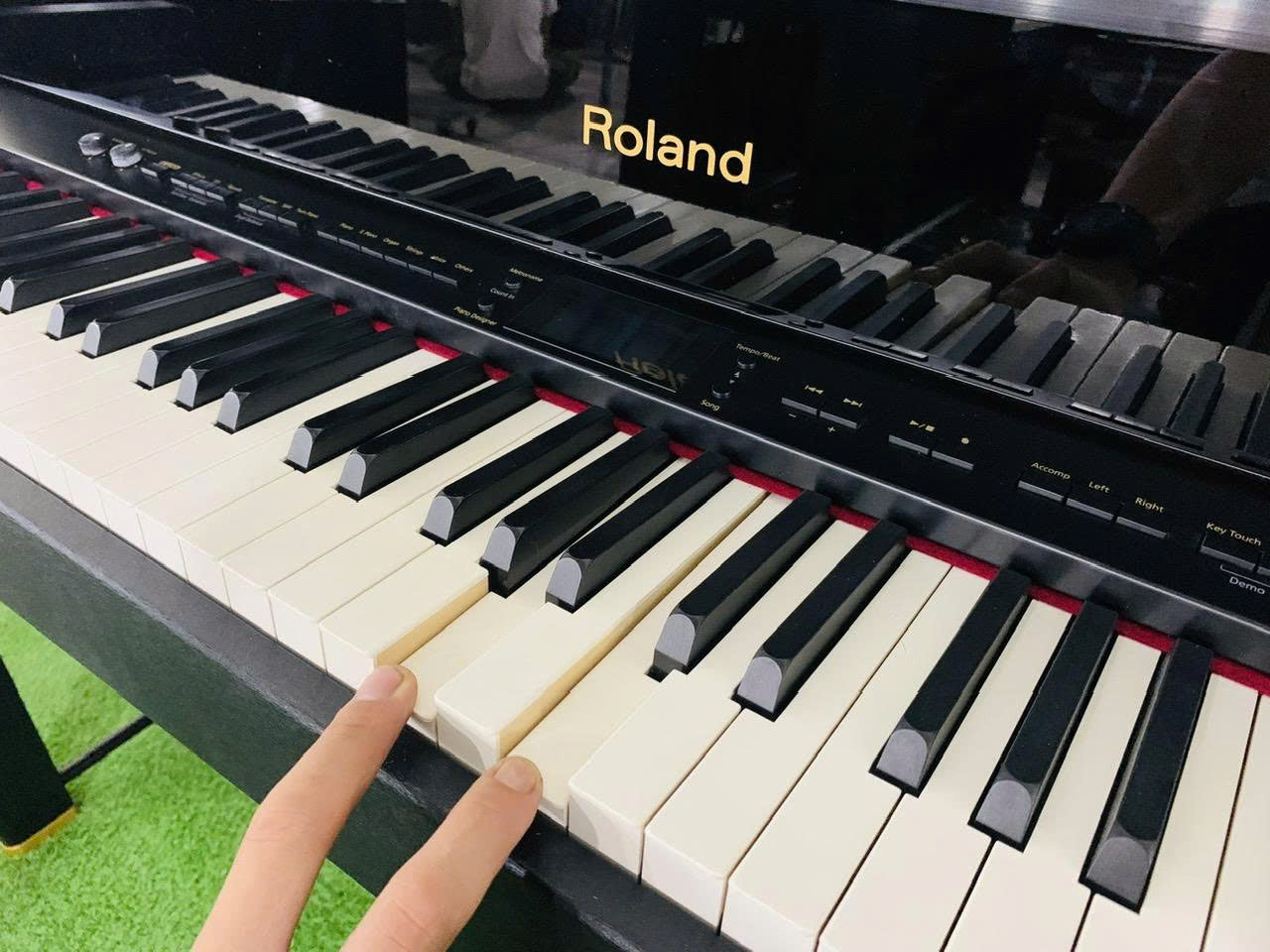 Đàn Piano Điện Roland LX10