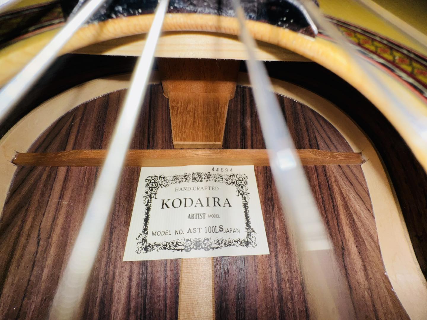 Đàn Guitar Classic Kodaira AST100L S