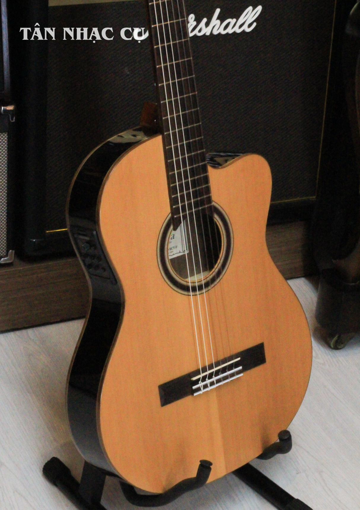 Đàn Guitar Classic Admira Virtuoso ECT-F