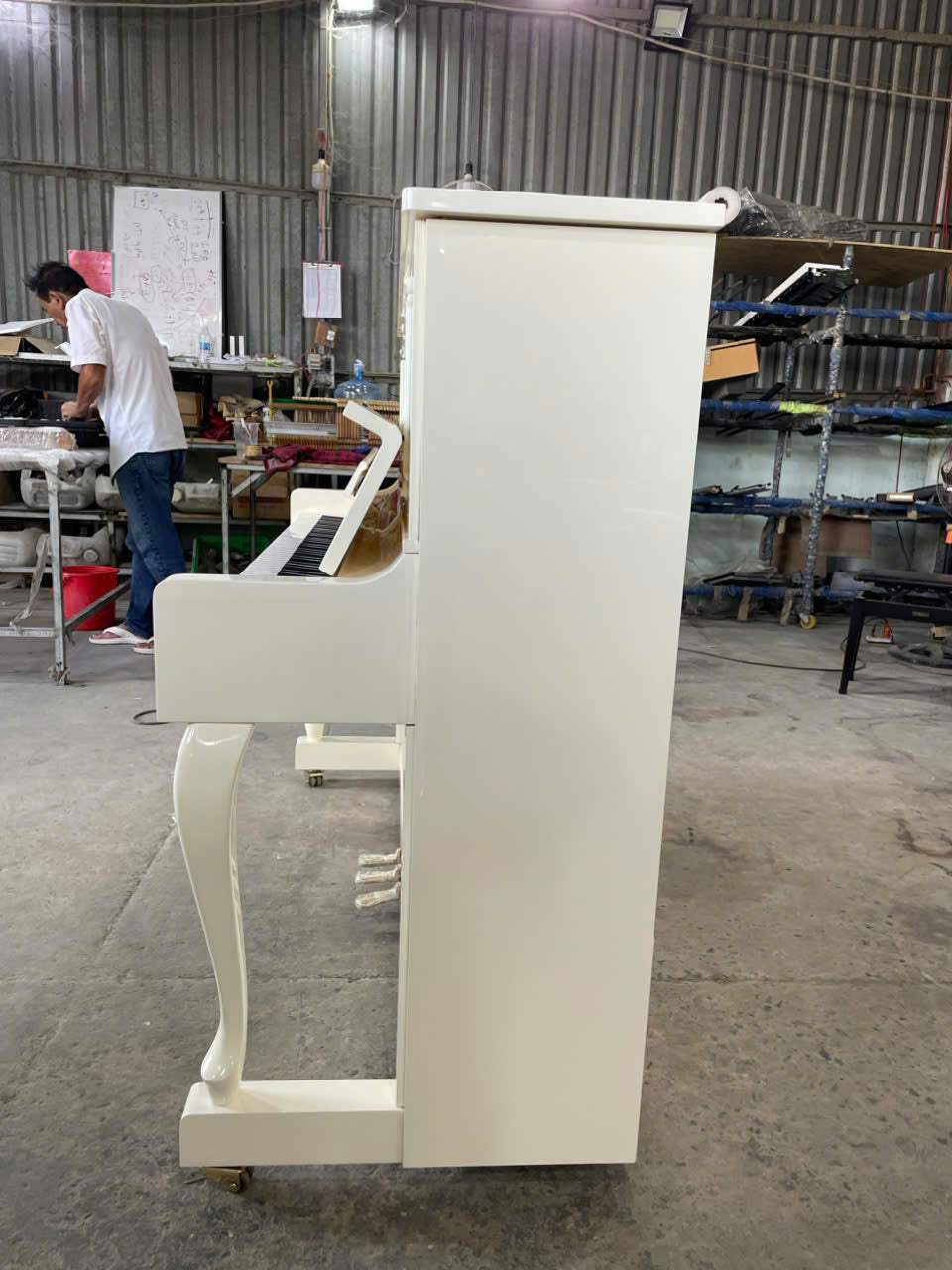 Đàn Piano Cơ Upright Wendl & Lung U118 White