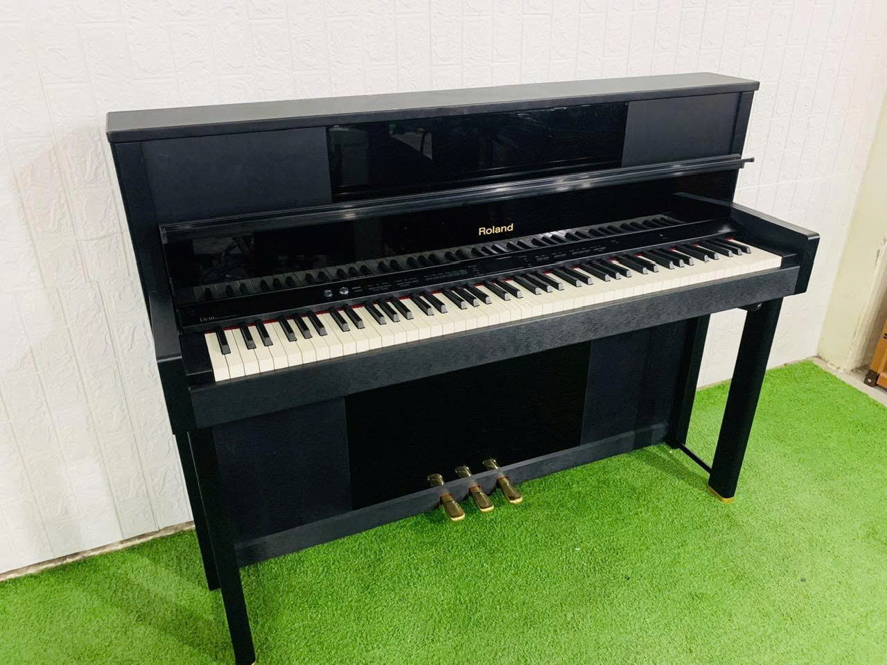 Đàn Piano Điện Roland LX10