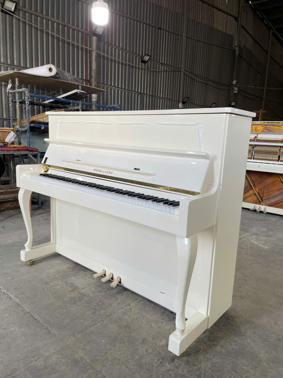 Đàn Piano Cơ Upright Wendl & Lung U118 White