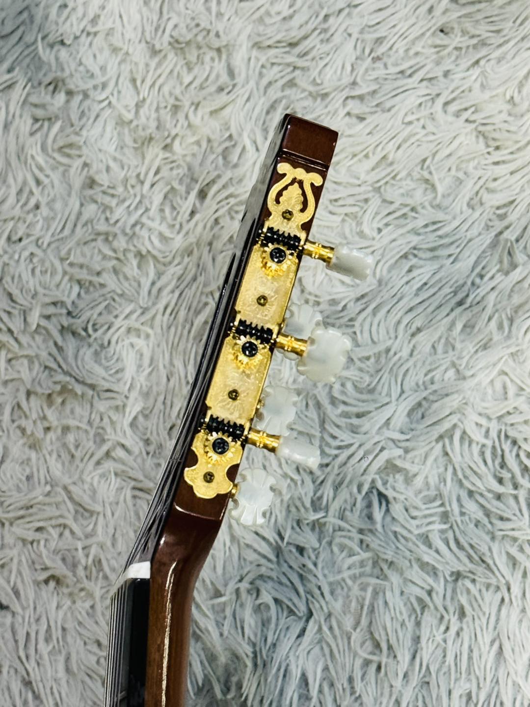 Đàn Guitar Classic Yamaha C300