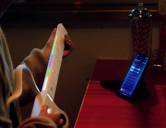 Đàn Guitar Silent Lava Genie Stringless Smart Guitar, White