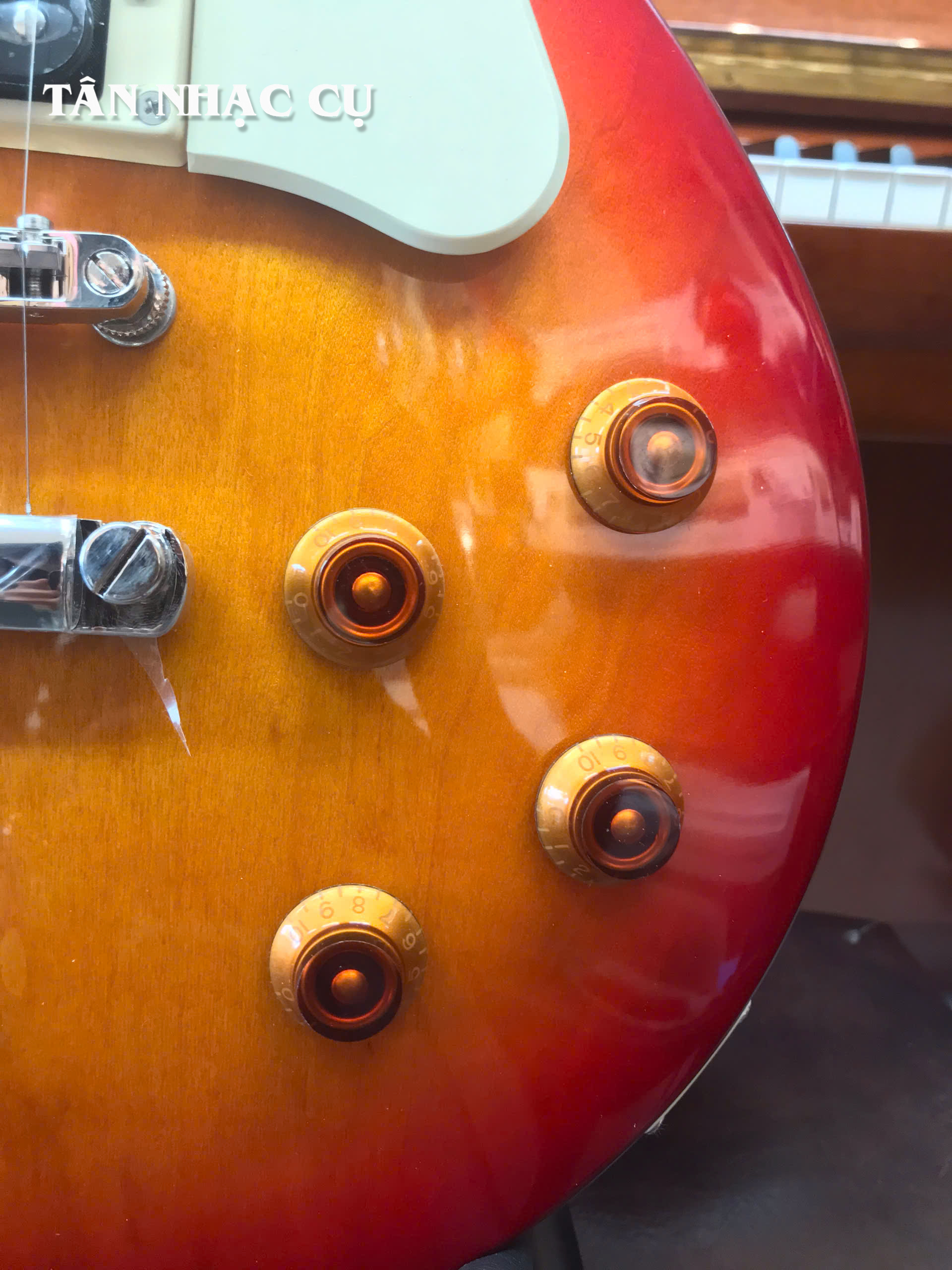 Đàn Guitar Điện Cort CR100 HH Electric Guitar, Cherry Red Sunburst