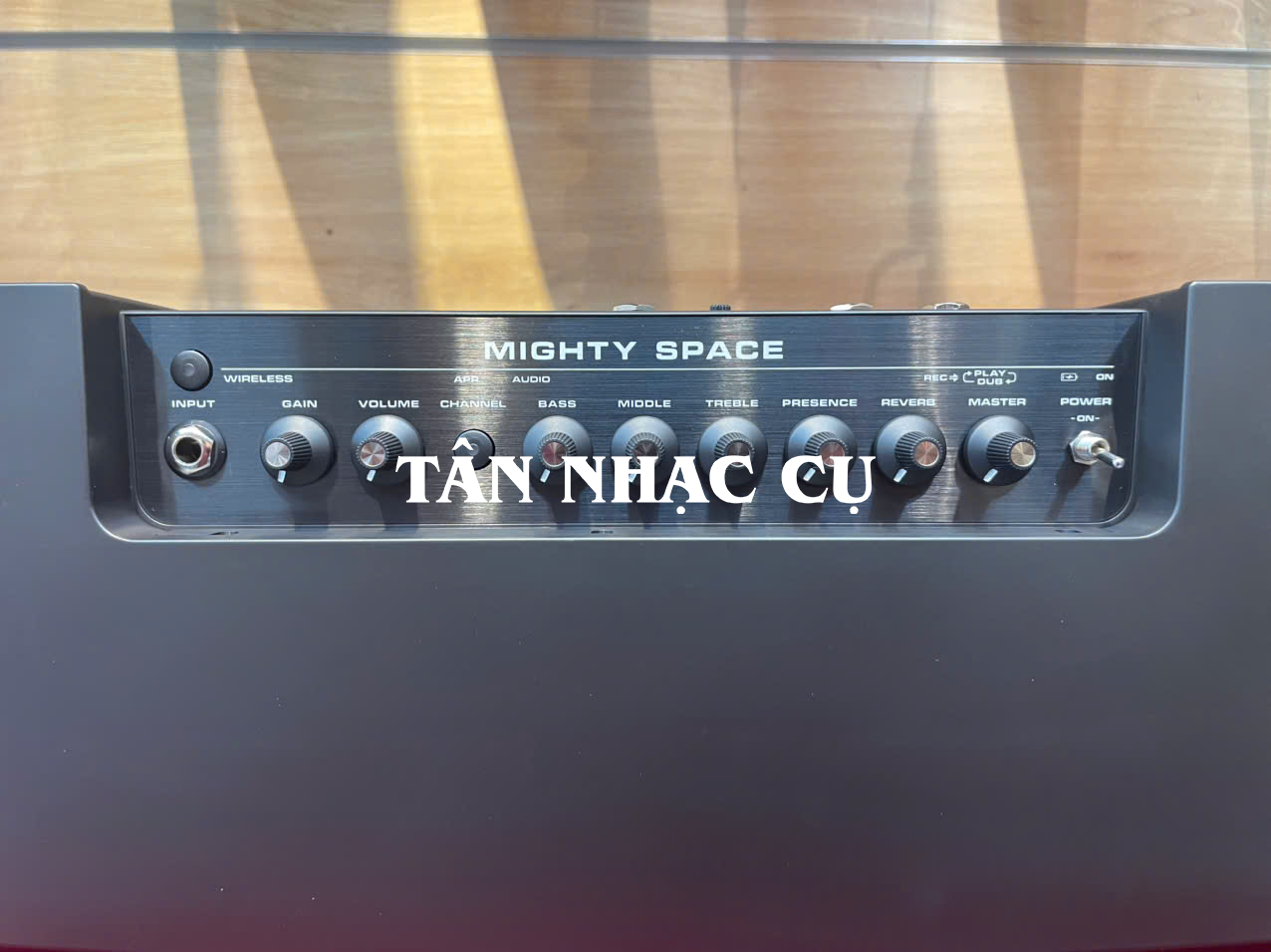 Nux Mighty Space