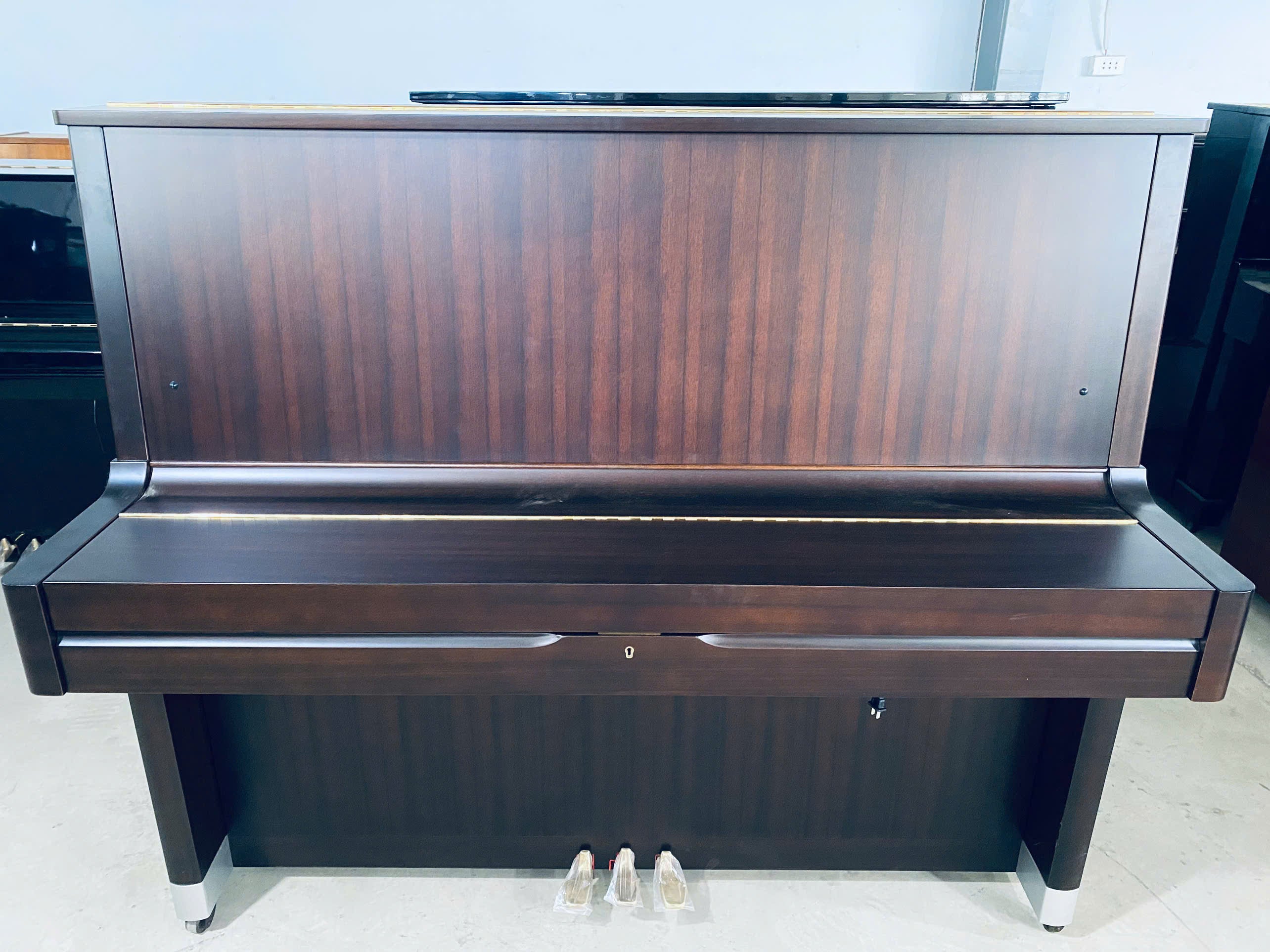 Đàn Piano Cơ Yamaha U5D