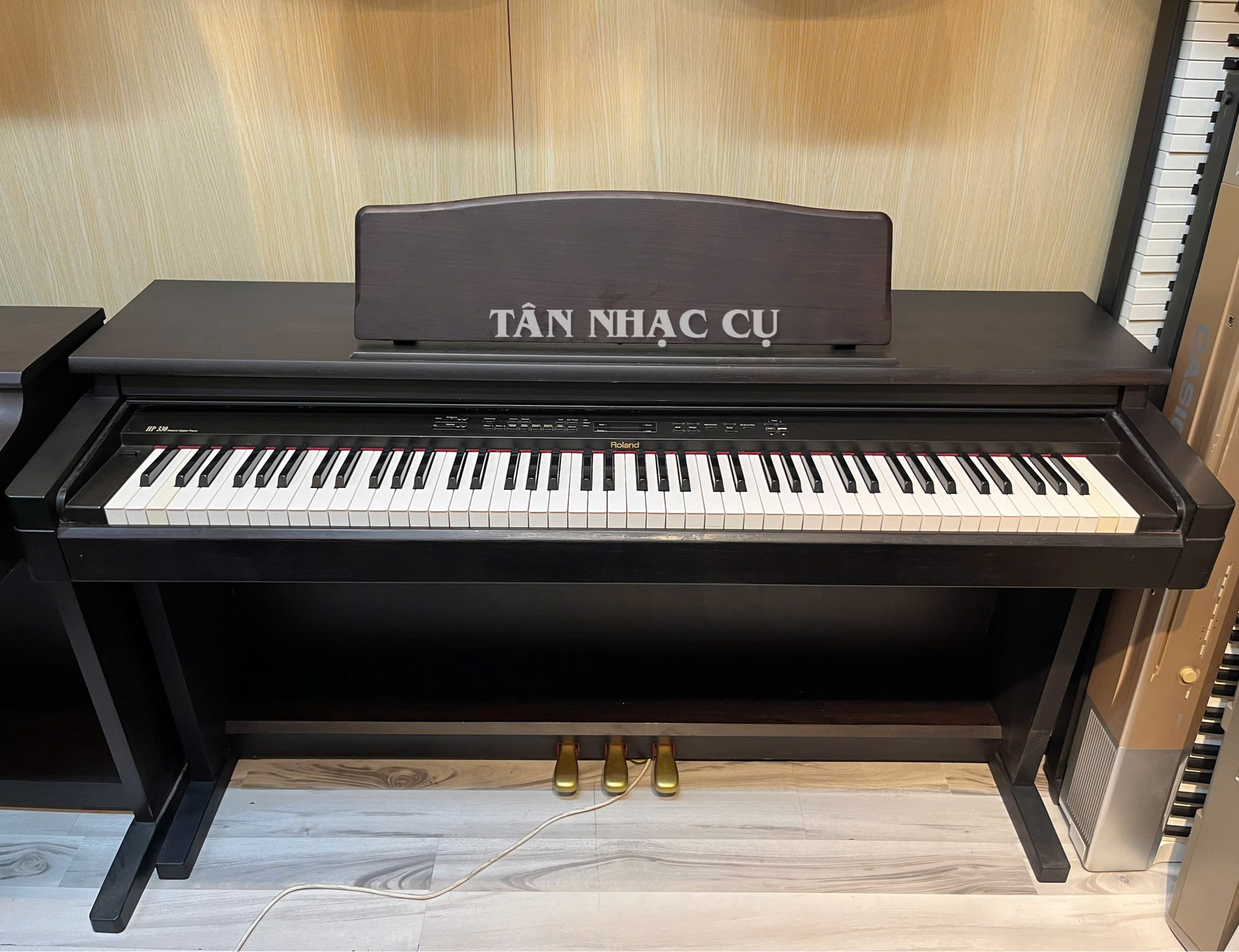 Đàn Piano Điện Roland HP330