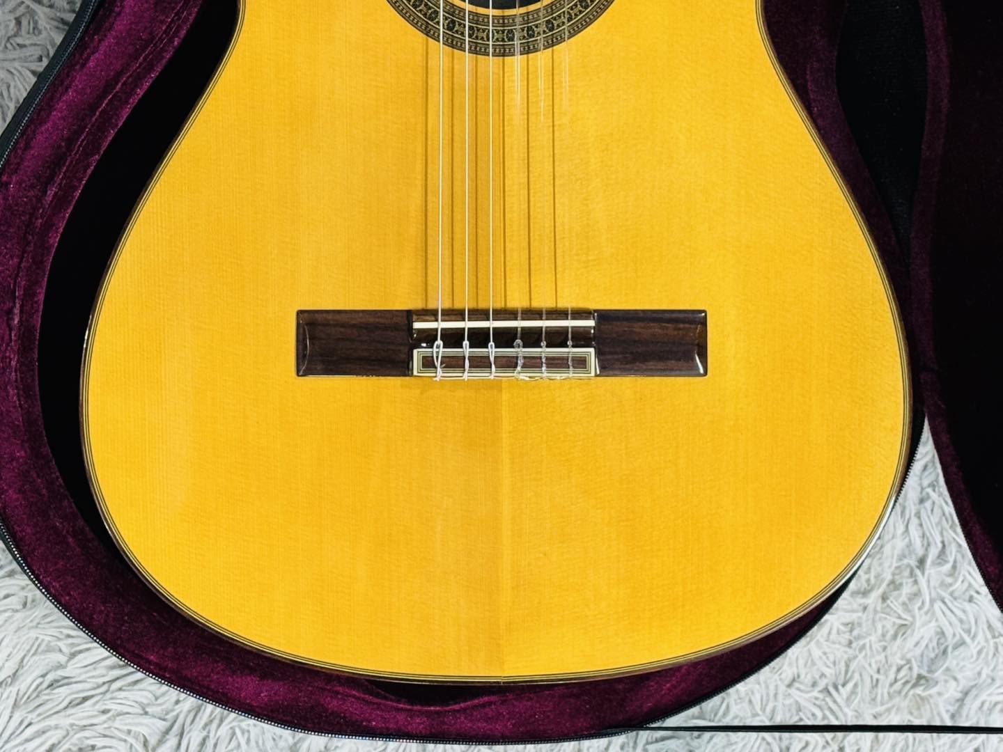 Đàn Guitar Classic Aria AC80