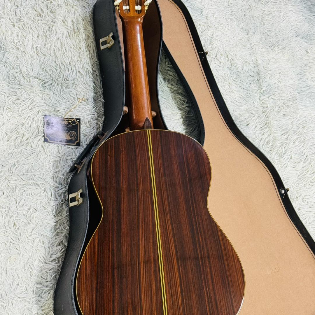 Đàn Guitar Classic Yamaha C 300