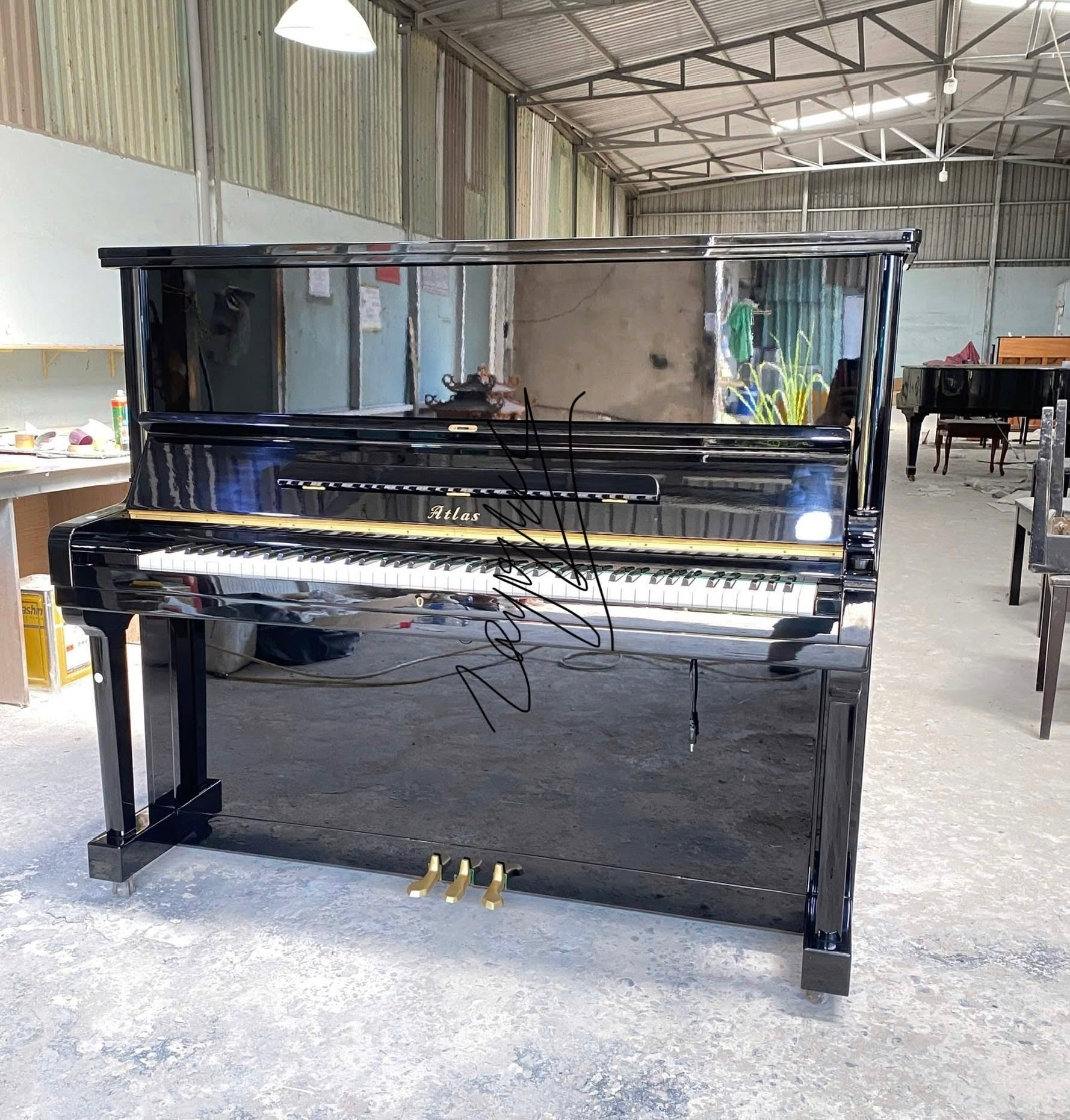 Đàn Piano Cơ Upright Atlas A35H