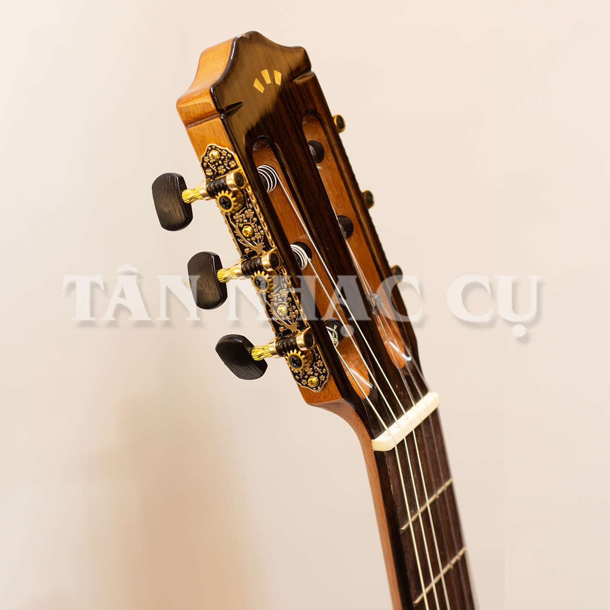 Đàn Guitar Classic Cordoba GK Studio Negra Flamenco