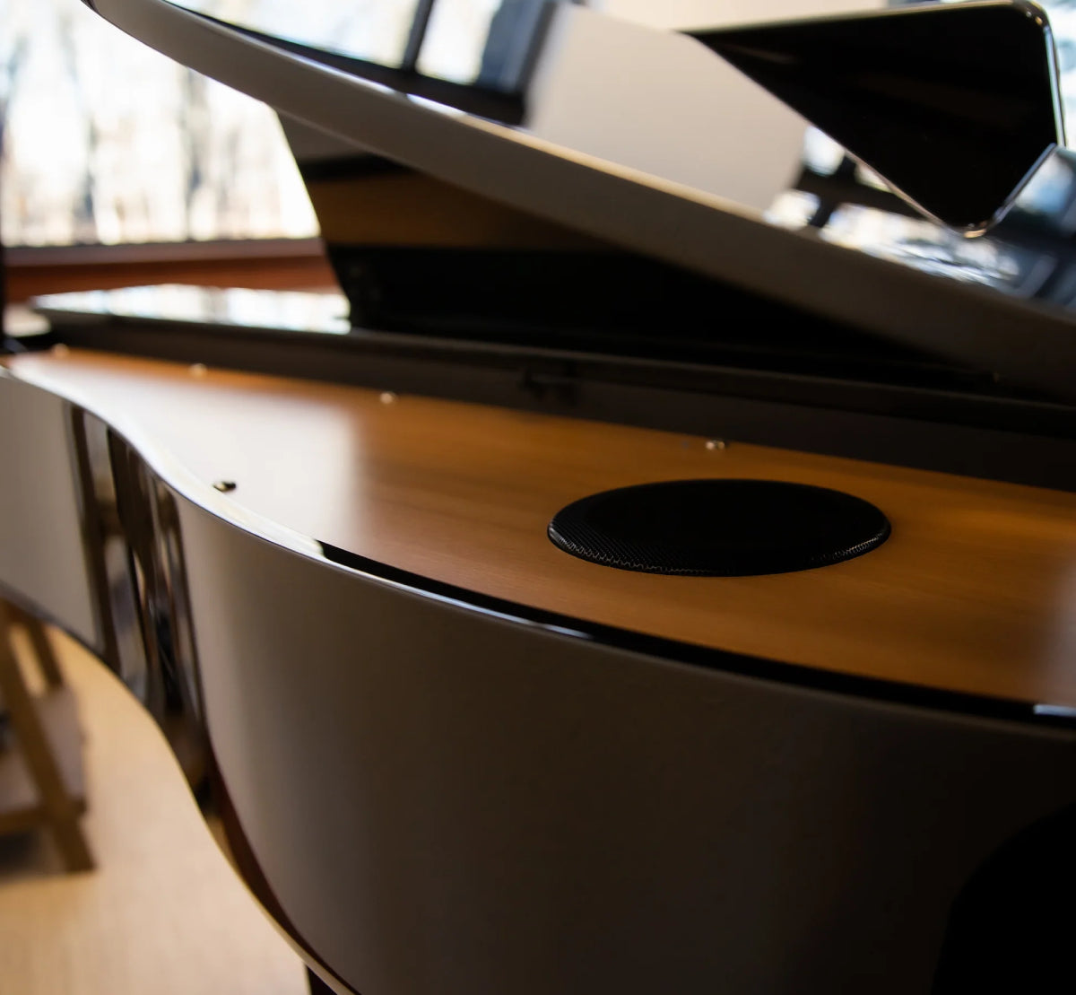 Đàn Grand Piano Roland GP-3, Polished Ebony