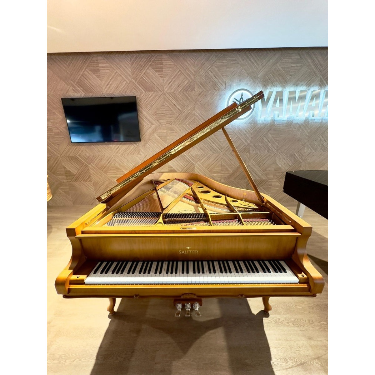 Đàn Grand Piano Sauter Chippendale 185