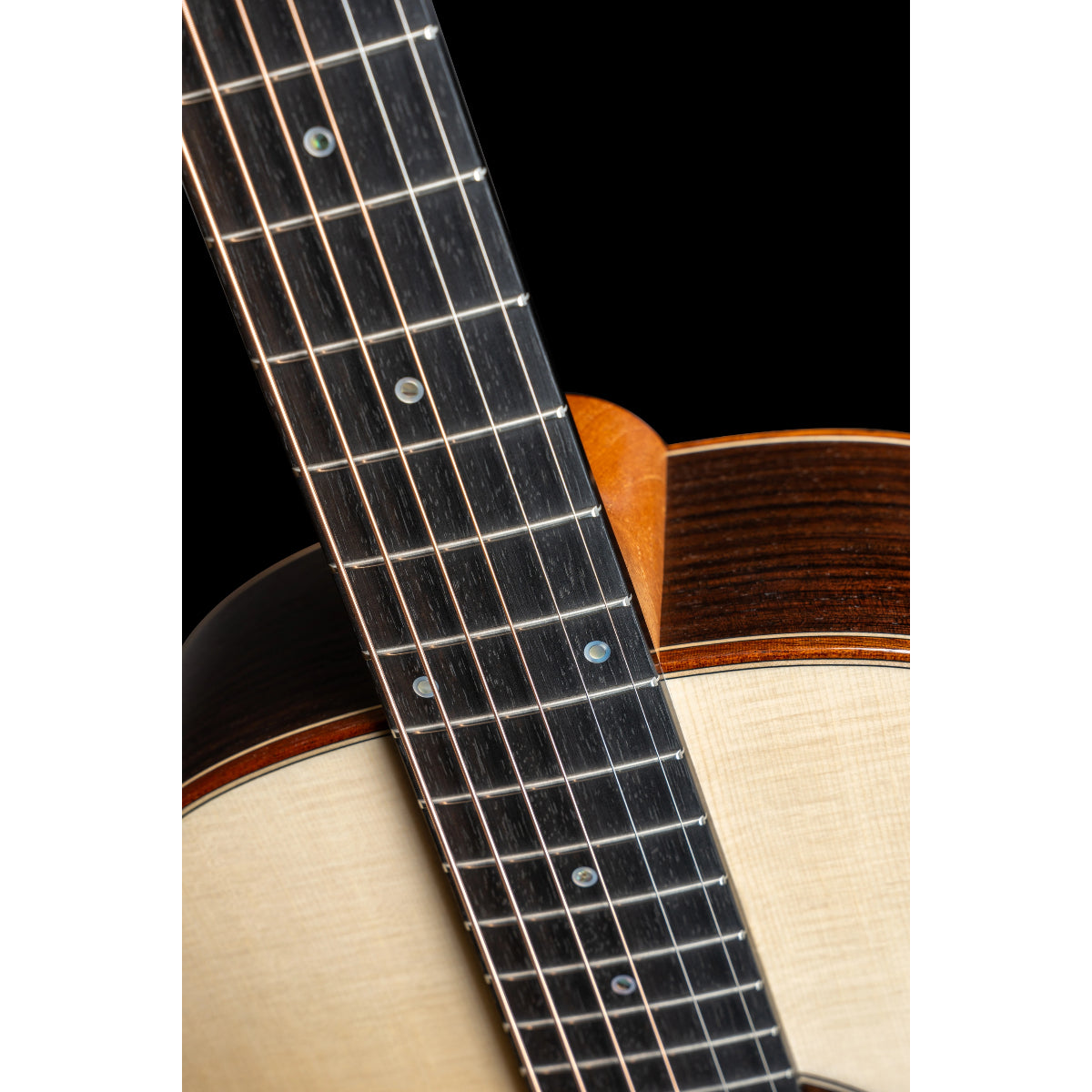 Đàn Guitar Acoustic Lakewood C31 P Natural