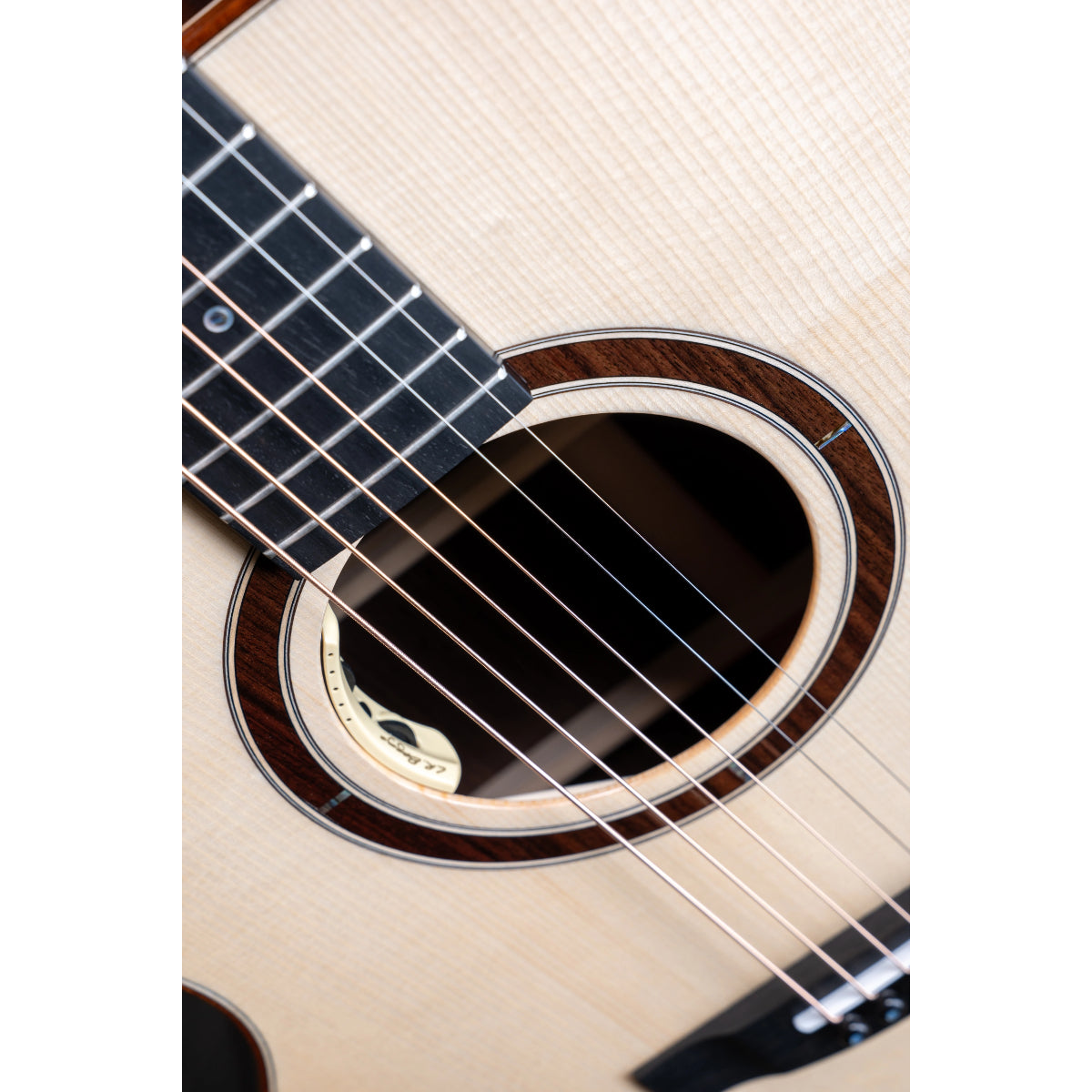 Đàn Guitar Acoustic Lakewood J31 P Natural