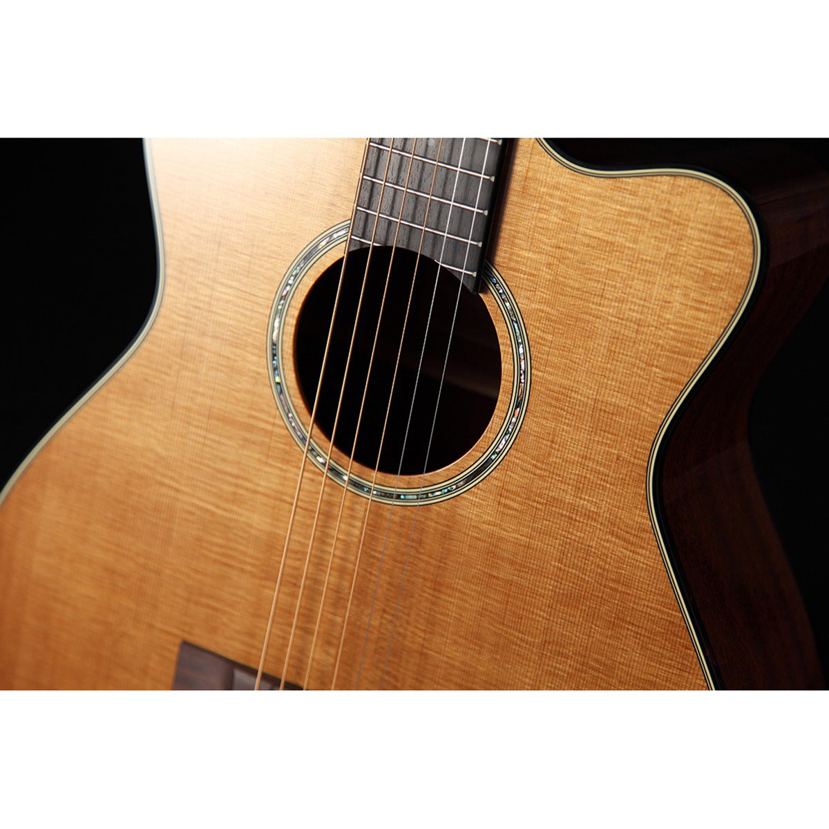 Đàn Guitar Acoustic Takamine EF740FS-TT 