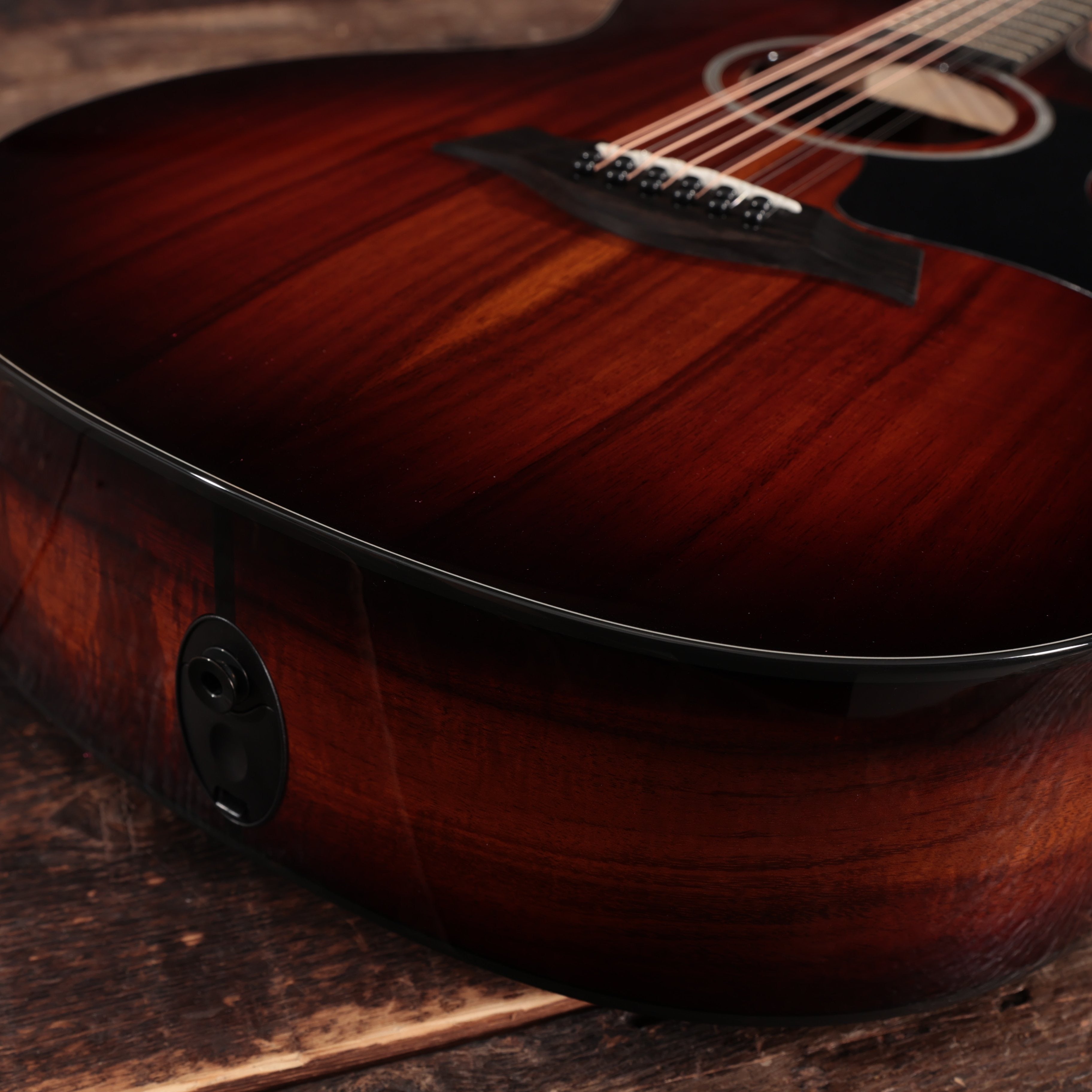 Đàn Guitar Acoustic Taylor 264ce-K DLX