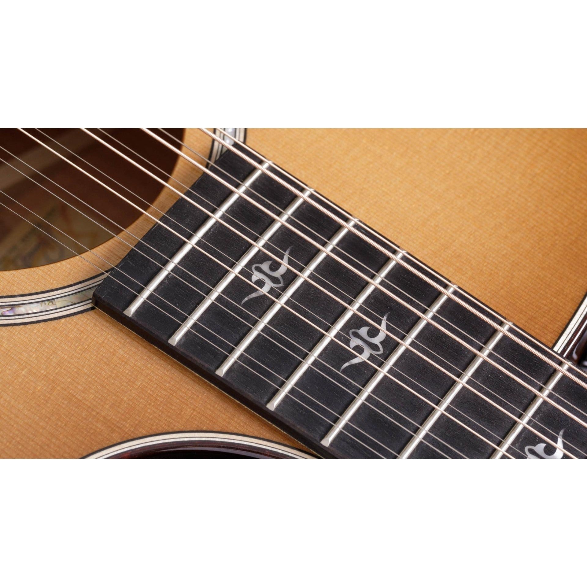 Đàn Guitar Acoustic Taylor 552ce