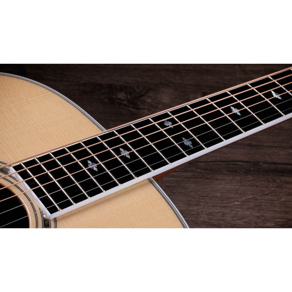 Đàn Guitar Acoustic Taylor 815e Legacy