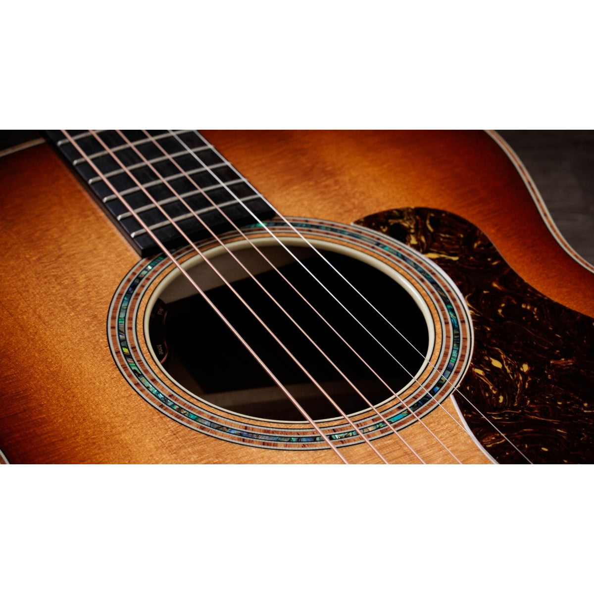 Đàn Guitar Acoustic Taylor Gold Label 814e, Sunburst
